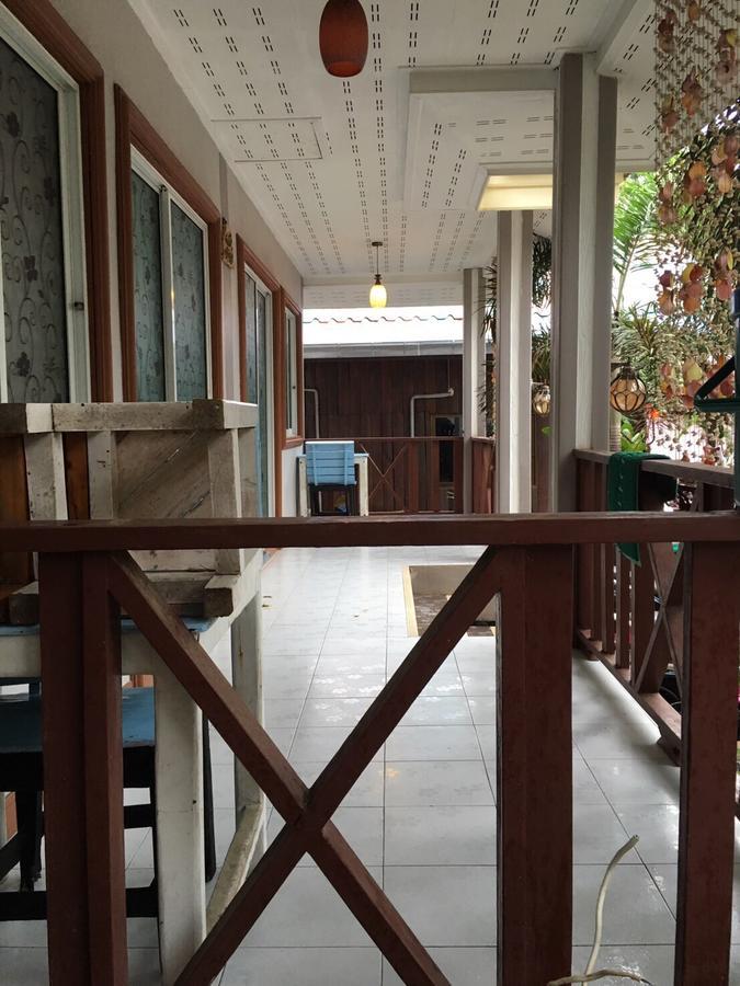 Thaihouse Ko Lan Exterior foto