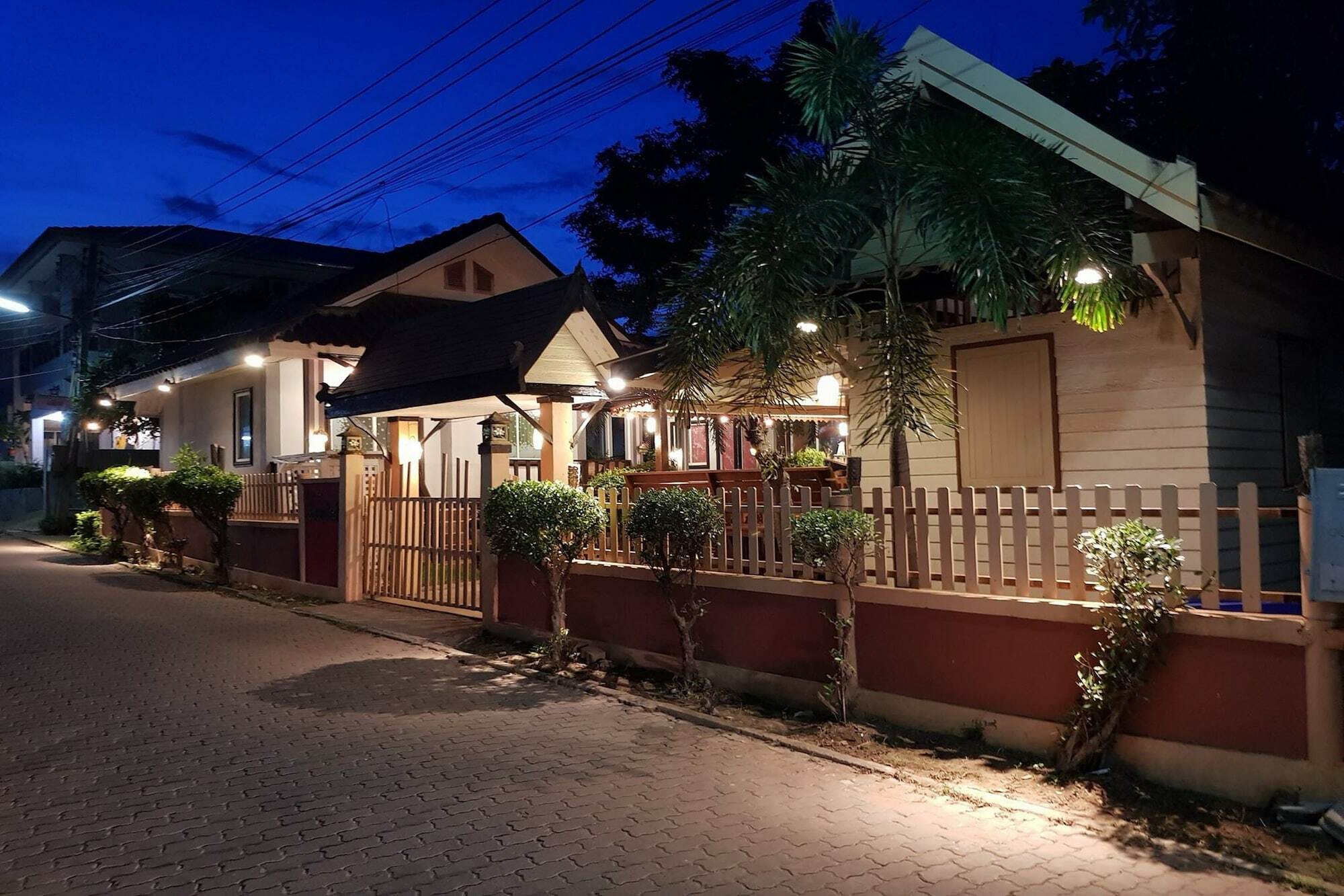 Thaihouse Ko Lan Exterior foto